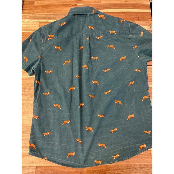 Sovereign Code Mens Short Sleeve Button down Shirt with foxes Mens Large - Picture 6 of 6